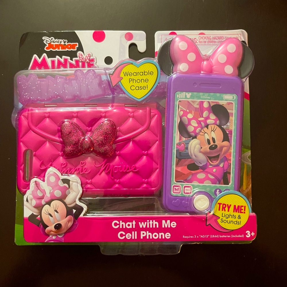 Minnie Mouse phone with phone case